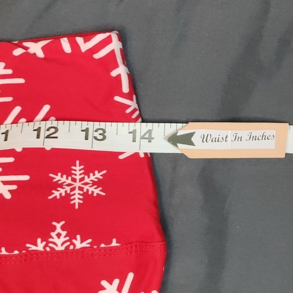 Red & White Snowflake Leggings - Picture 5 of 6